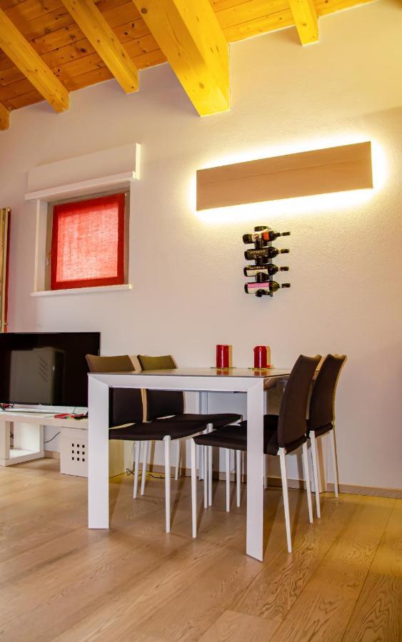 Holiday House Viola Tirano Luaran gambar